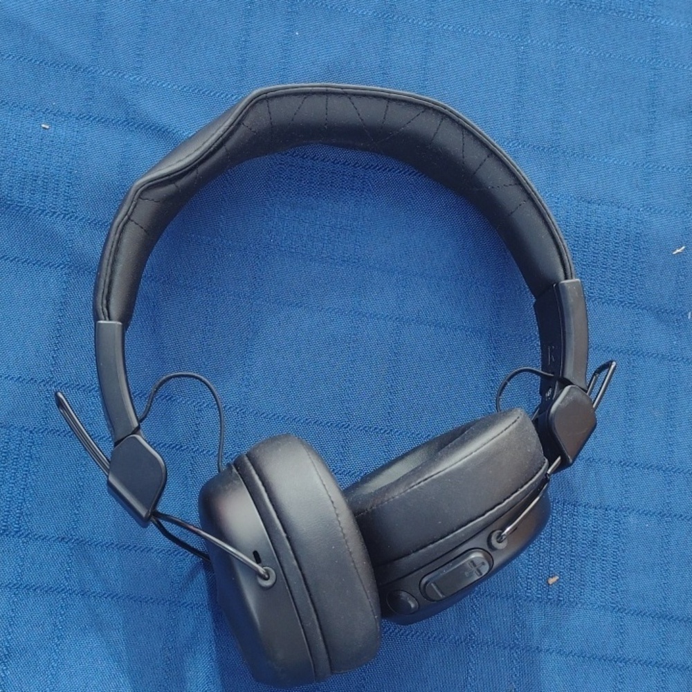 JLab over the ear cushioned Headphones